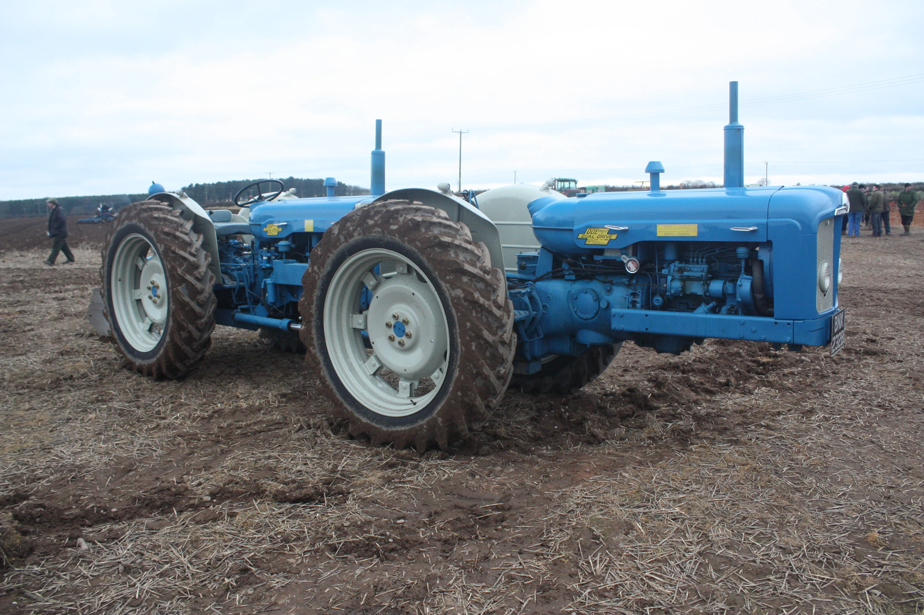 Articulated tractor Tractor & Construction Plant Wiki The classic