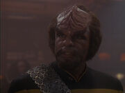 Worf lehnt Gowrons Angebot ab
