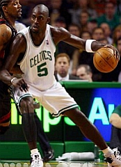 NBA09 BOS Garnett