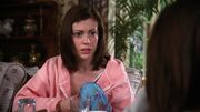 4x14-Phoebe