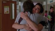 Klaine 3x01 hug