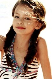 Renesmee-renesmee-carlie-cullen-32770545-250-375