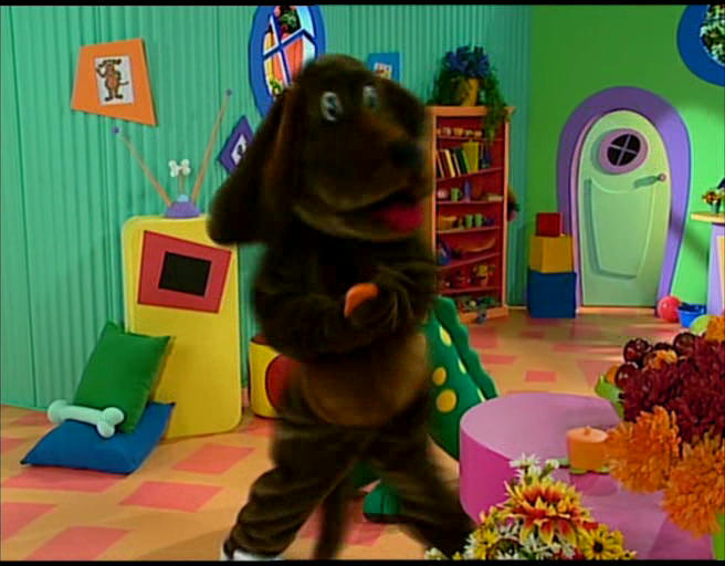 wiggles wags the dog toy