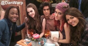 Victorious-cast-16