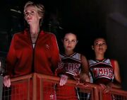 Sue,Quinn and Santana durring Don't Stop Believing'